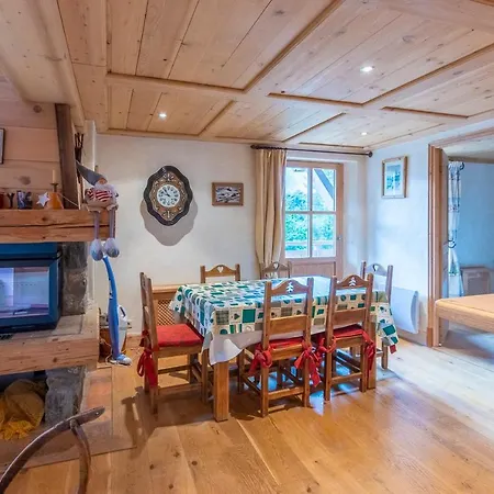 Spacious Apt With Balcony In Megeve Quartier