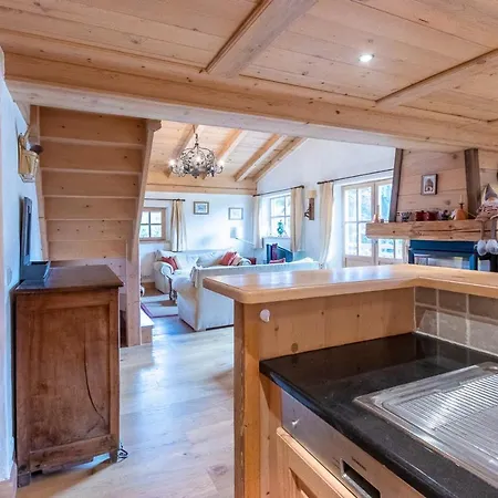 Spacious Apt With Balcony In Megeve Quartier Appartement Demi-Quartier